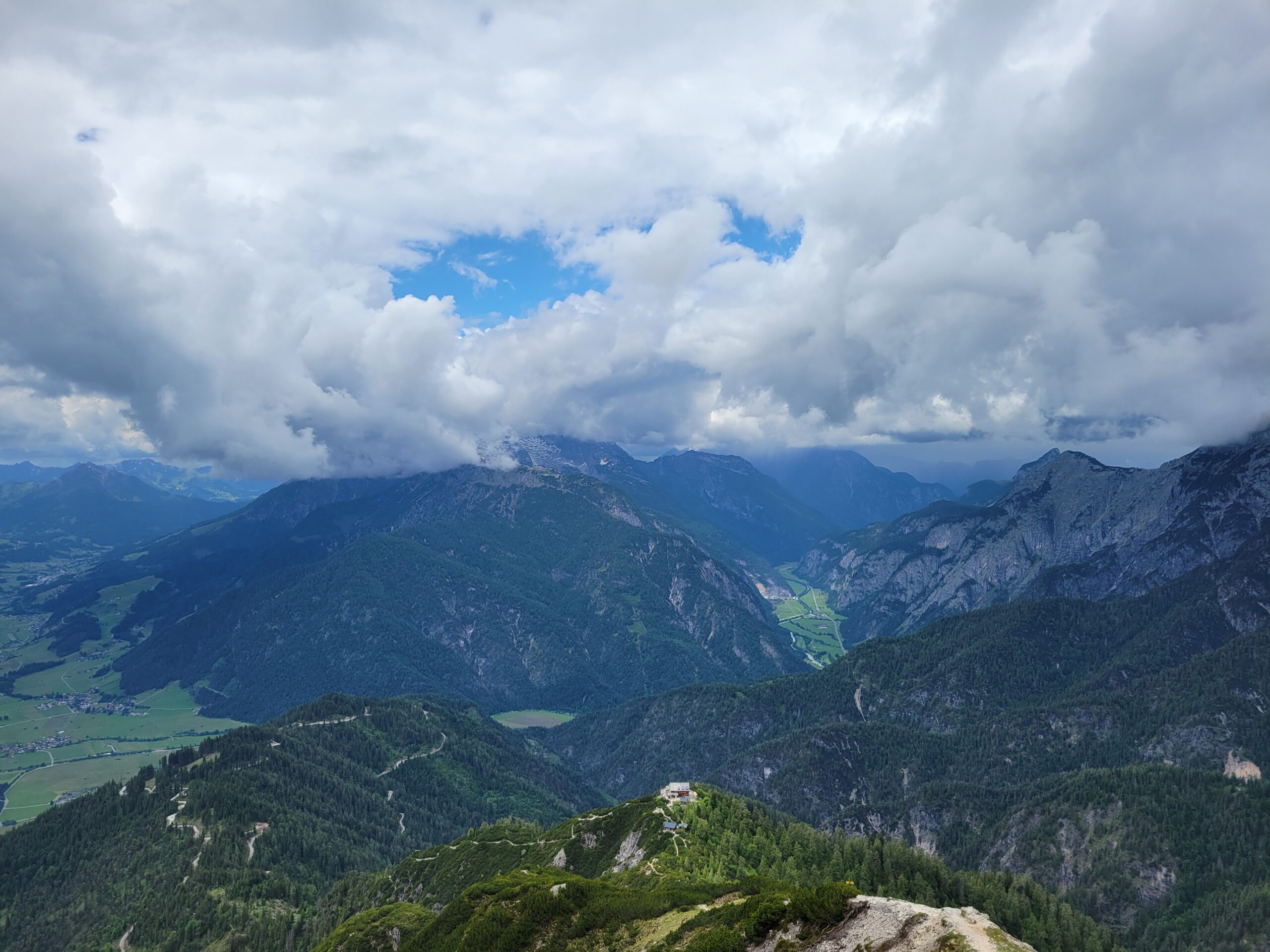 Wanderung zur Peter-Wiechenthaler-Hütte: Ihr unvergessliches Bergerlebnis